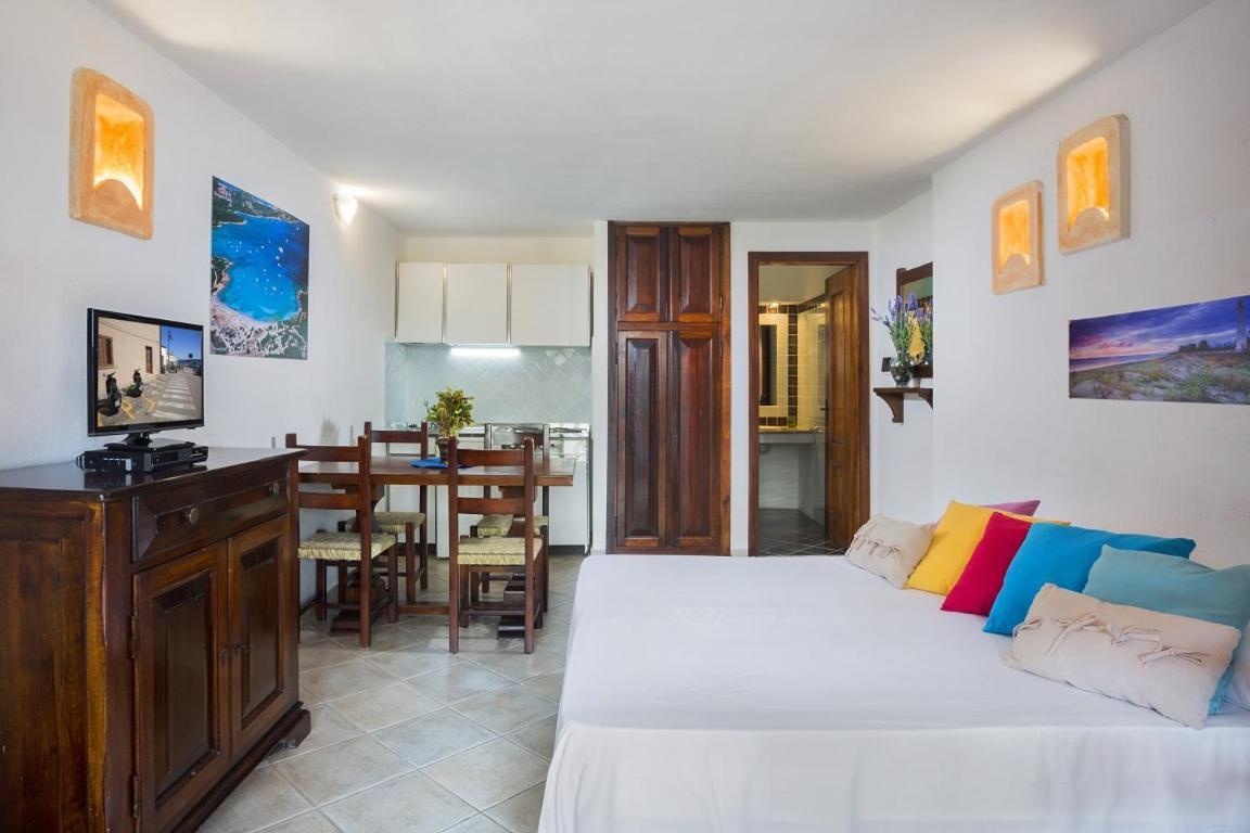 Residence Bougainvillae Liscia di Vacca Exterior photo