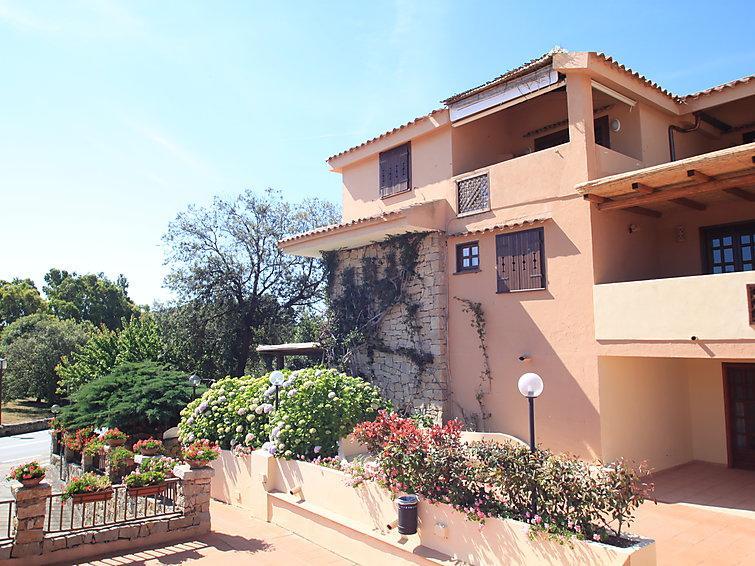 Residence Bougainvillae Liscia di Vacca Exterior photo