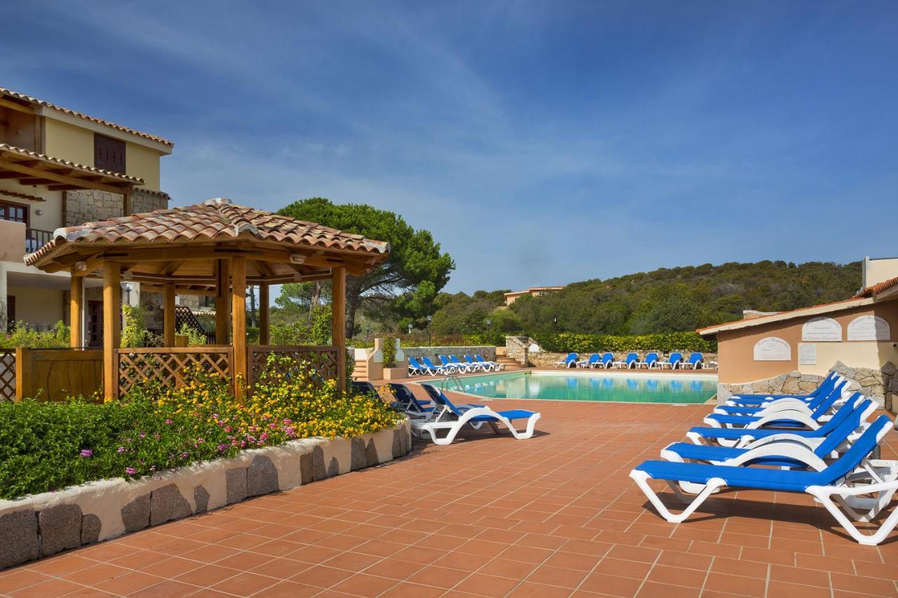 Residence Bougainvillae Liscia di Vacca Exterior photo