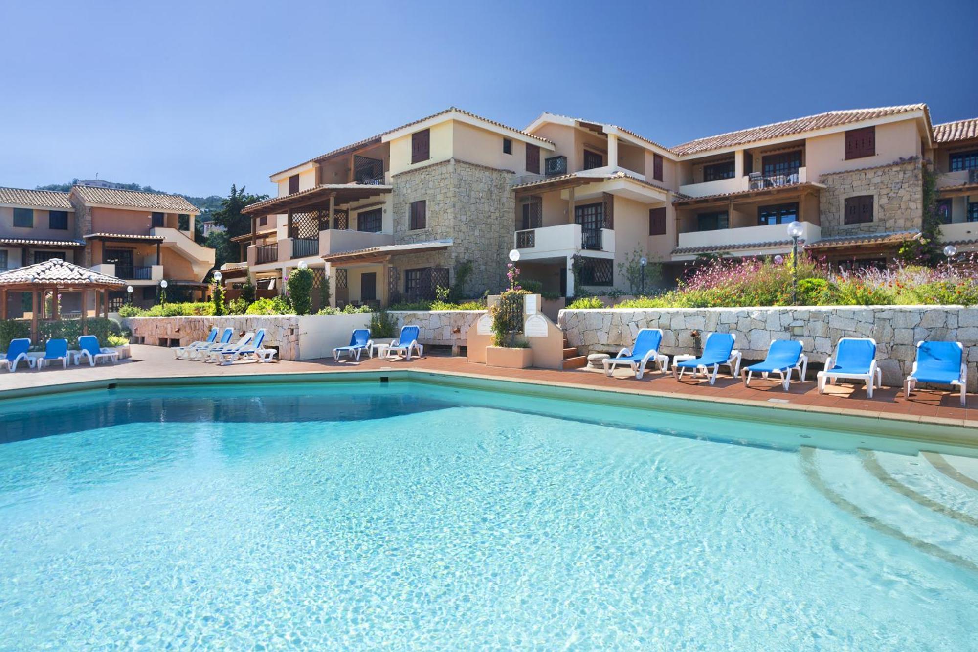 Residence Bougainvillae Liscia di Vacca Exterior photo