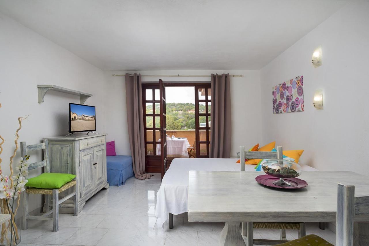 Residence Bougainvillae Liscia di Vacca Exterior photo