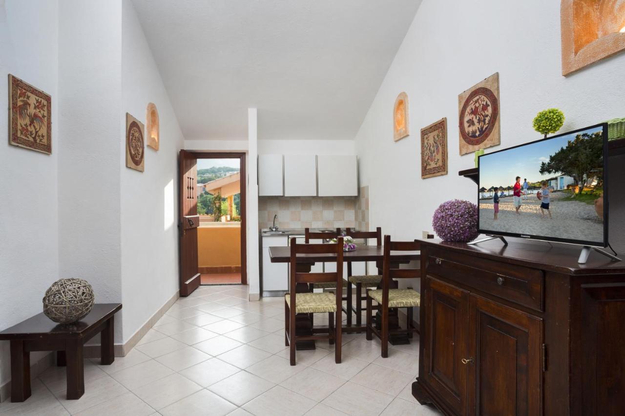 Residence Bougainvillae Liscia di Vacca Exterior photo